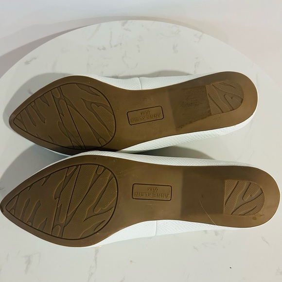 White loafers Anne Klein. New without tags - Picture 3 of 3